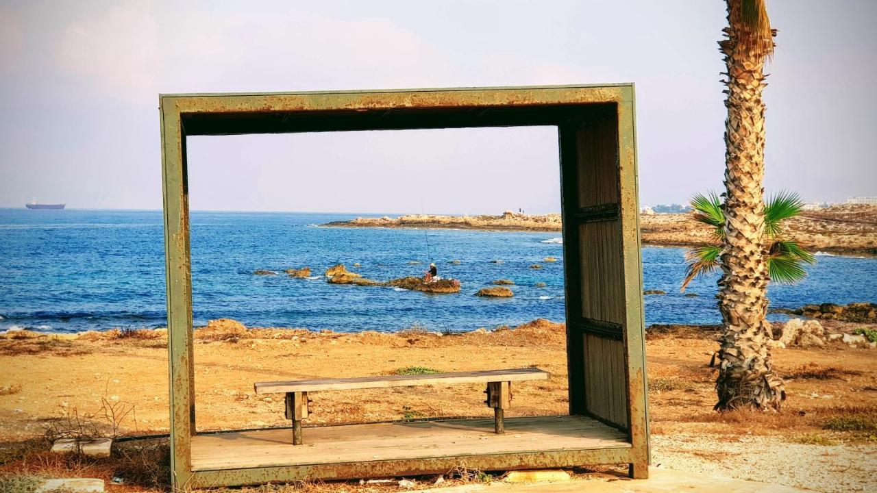 Paphos Dahan Sirena Lighthouse Luxury Apartment מראה חיצוני תמונה