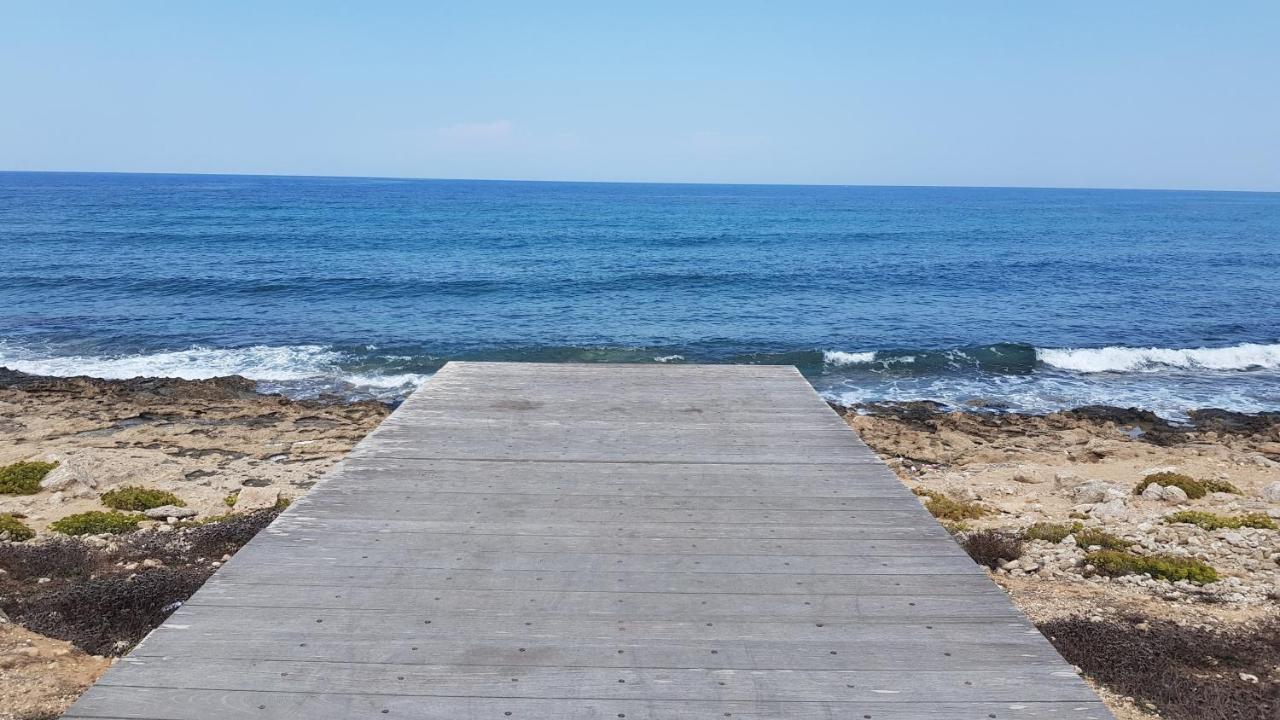 Paphos Dahan Sirena Lighthouse Luxury Apartment מראה חיצוני תמונה